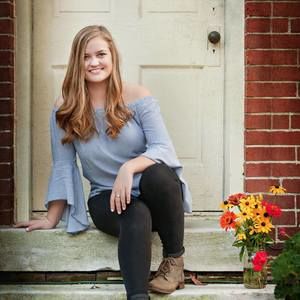 Meet your Posher, Angie